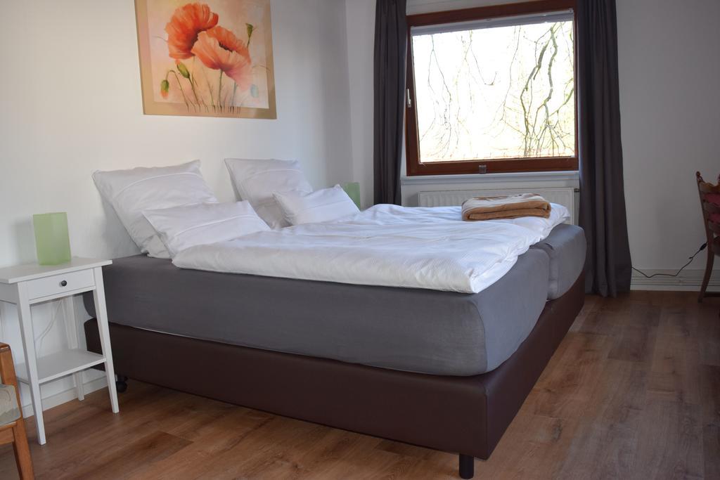 Henne-Apartment Messe Хановер Екстериор снимка